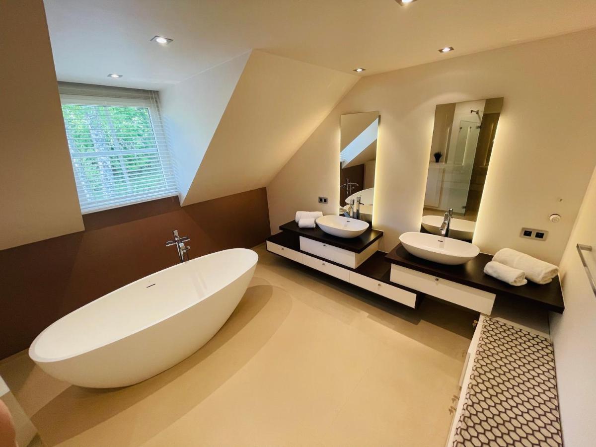 Cote Mont Villa มัลเมอดี ภายนอก รูปภาพ